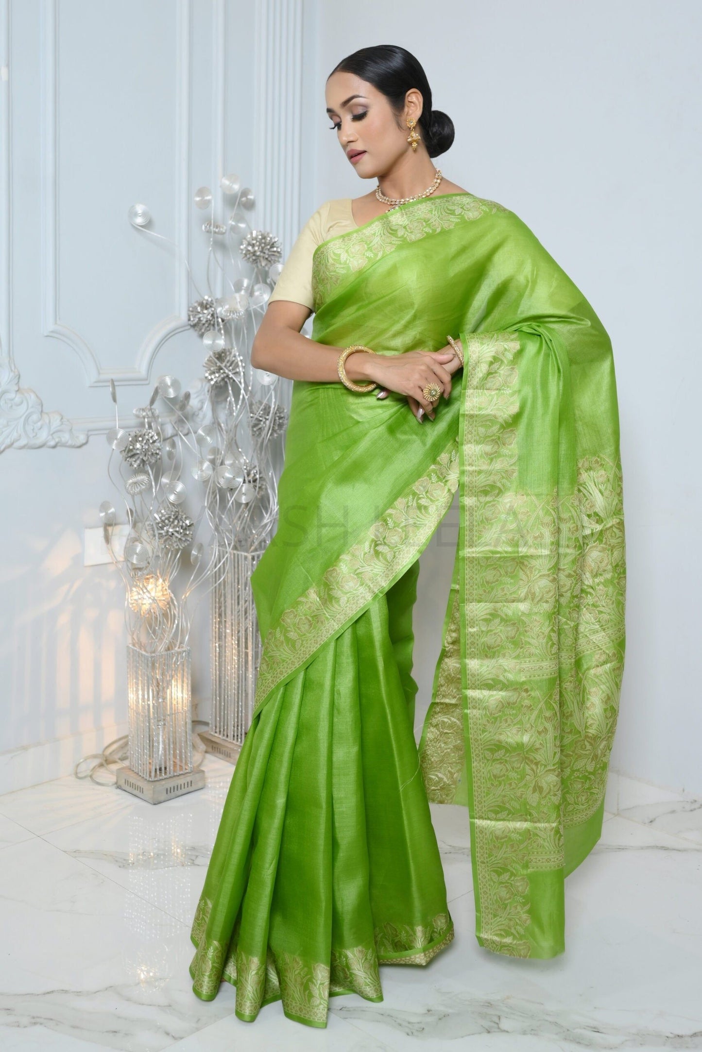 Parrot Green Meena Plain Handloom Pure Kosa Silk Saree