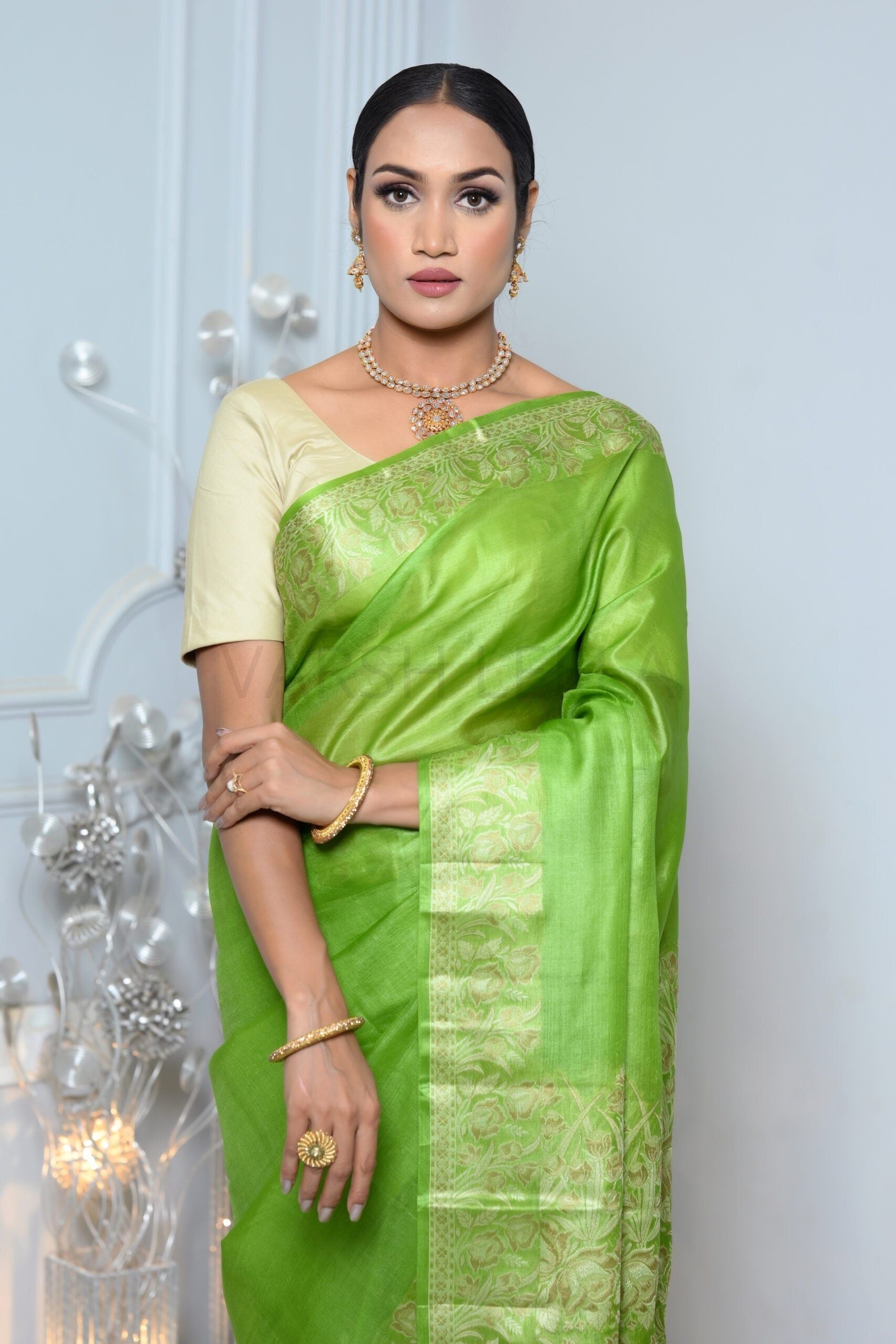 Parrot Green Meena Plain Handloom Pure Kosa Silk Saree