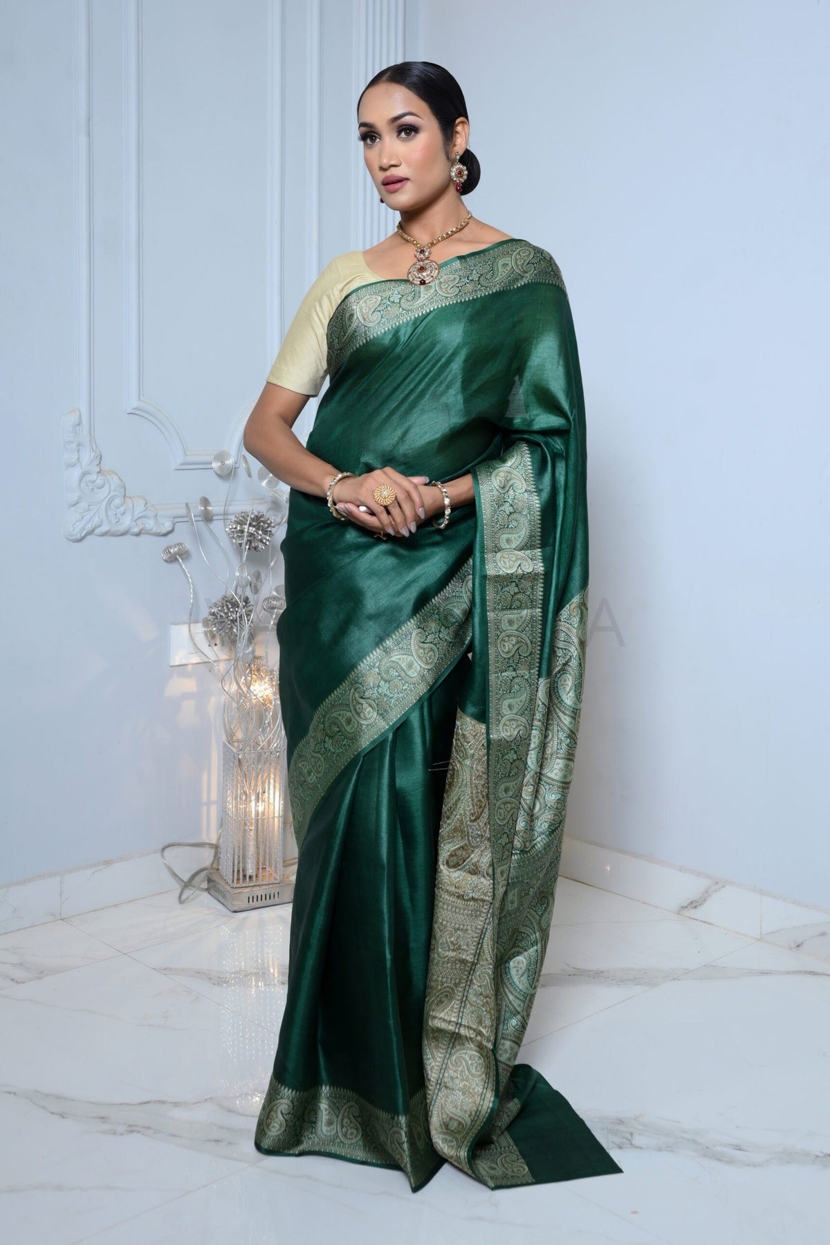 Dark Green Meena Plain Handloom Pure Kosa Silk Saree