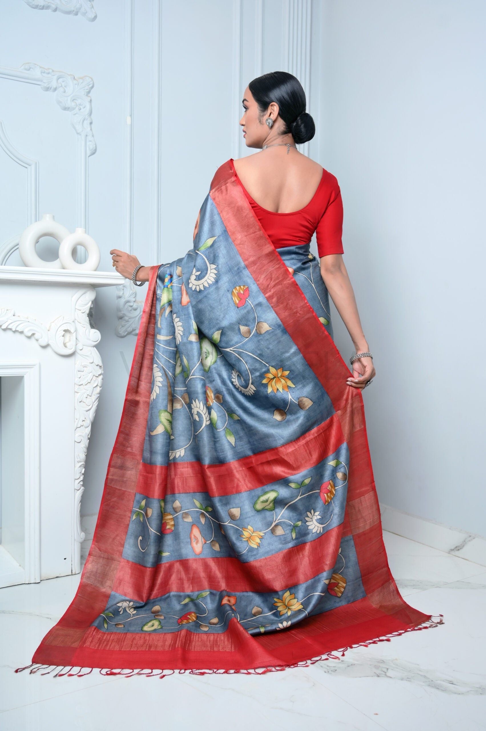 Gray Kalamkari Hand-painted Handloom Pure Kosa Silk Saree