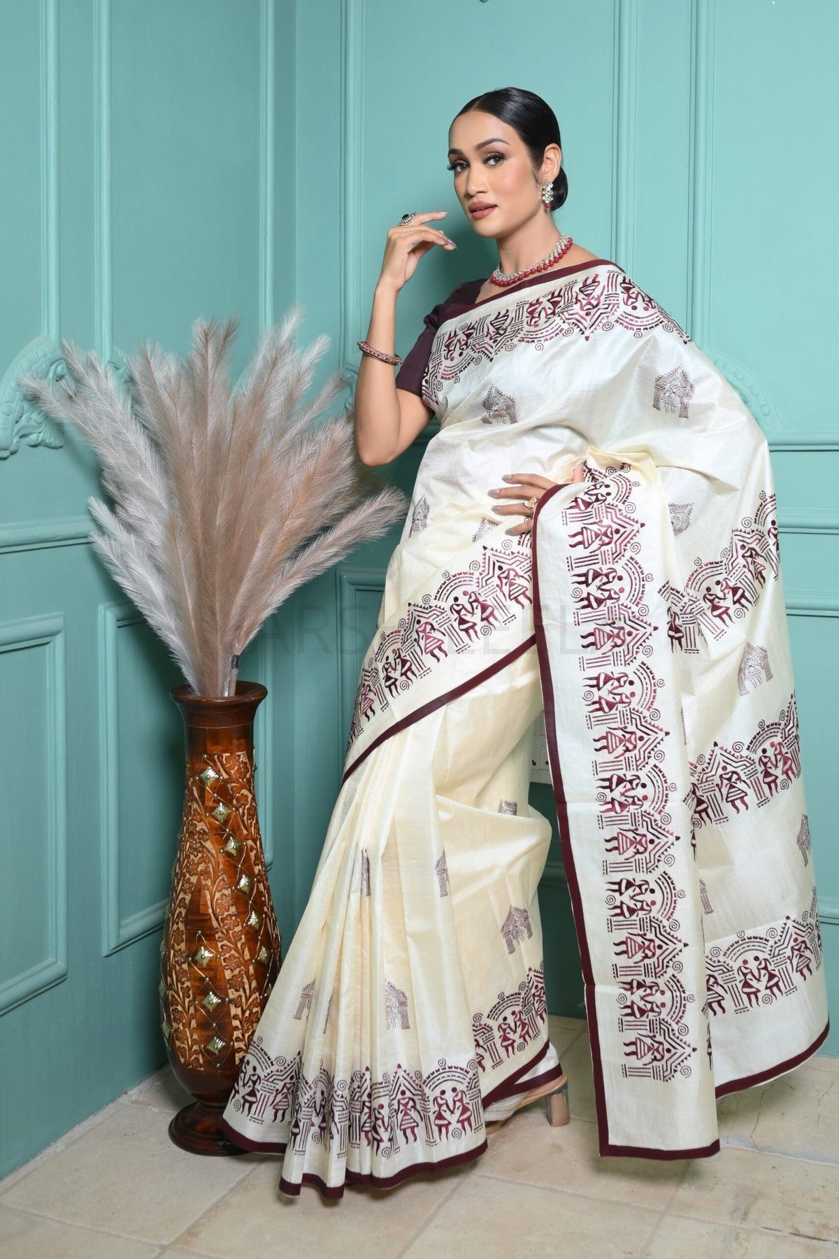 Off White Handloom Pure Kosa Silk Saree with Bastar Embroidery Work